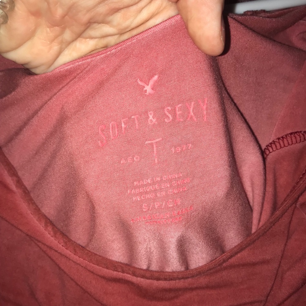 3/4 Red Length Sleeve Shirt